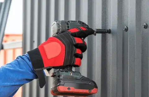 Travaux de zinguerie - Neuville-Ferrières